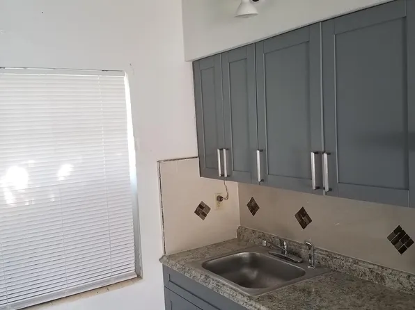 1050 NW 35th St, Miami, FL 33127