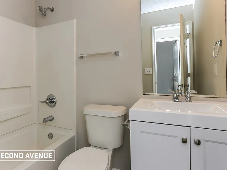 1600 Beech Grove Dr — Photo 12