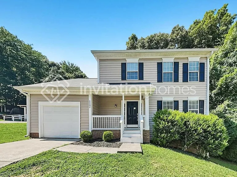 8902 Fuschia Ct — Photo 1
