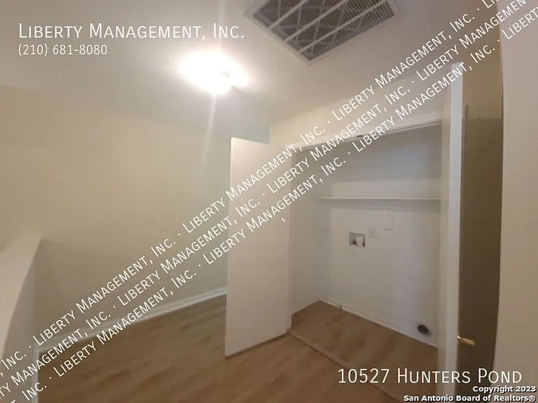 10527 Hunters Pond — Photo 14