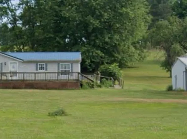 1126 Hanna Ln, Londonderry, OH 45647