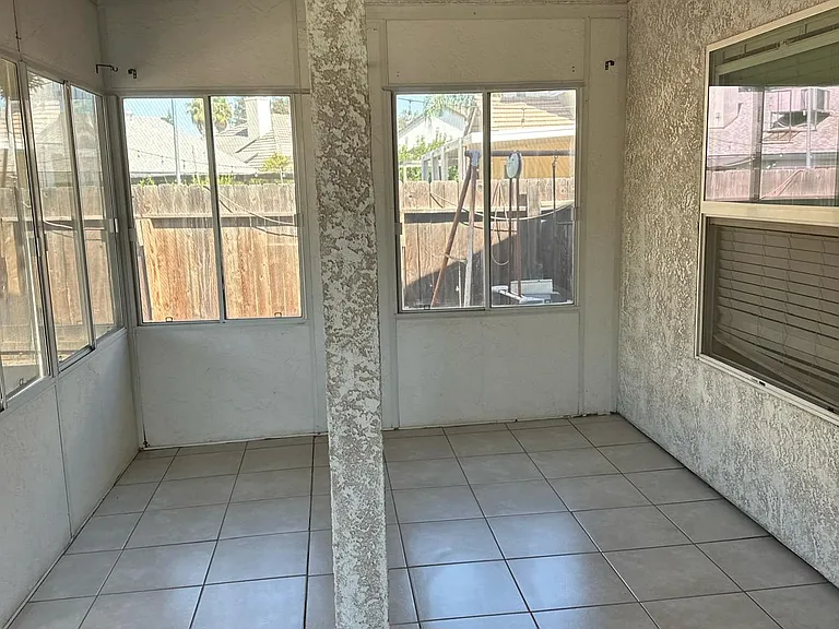 1265 Nelson Blvd — Photo 11