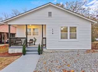 128 Forest St, Greer, SC 29650