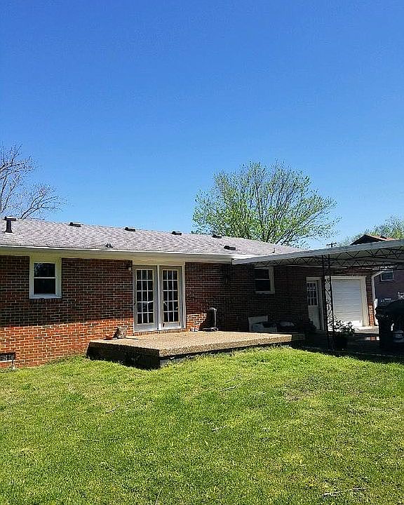 2nd image of 102 Lee Ln