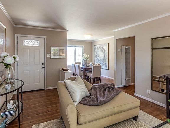 5th image of 112 Wisteria Dr