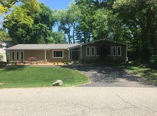 2735 Birch Harbor Ln, West Bloomfield, MI
