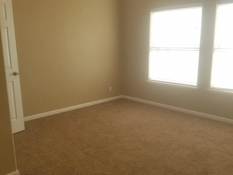 1645 FM 3261 — Photo 10