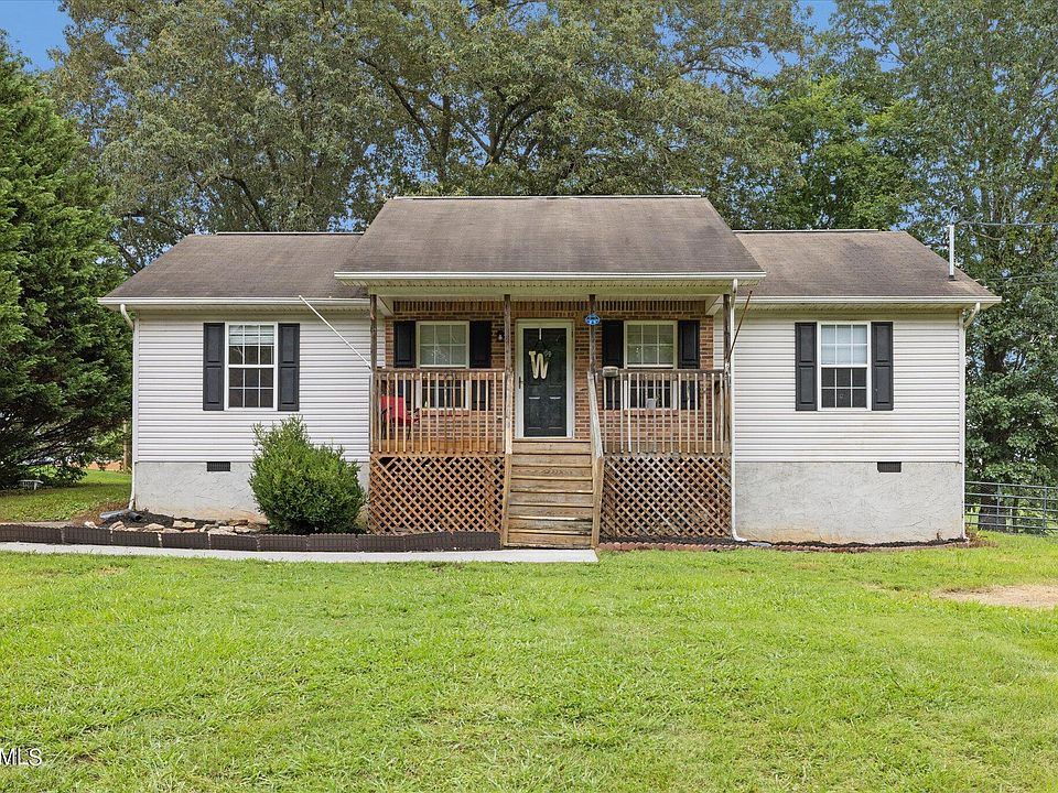 1st image of 1934 Pine View Dr