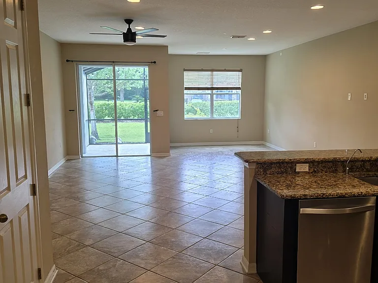1981 Saffron Ct — Photo 10
