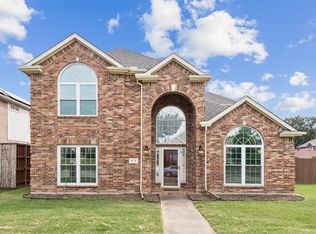 412 Kyle Ln, Lewisville, TX 75067