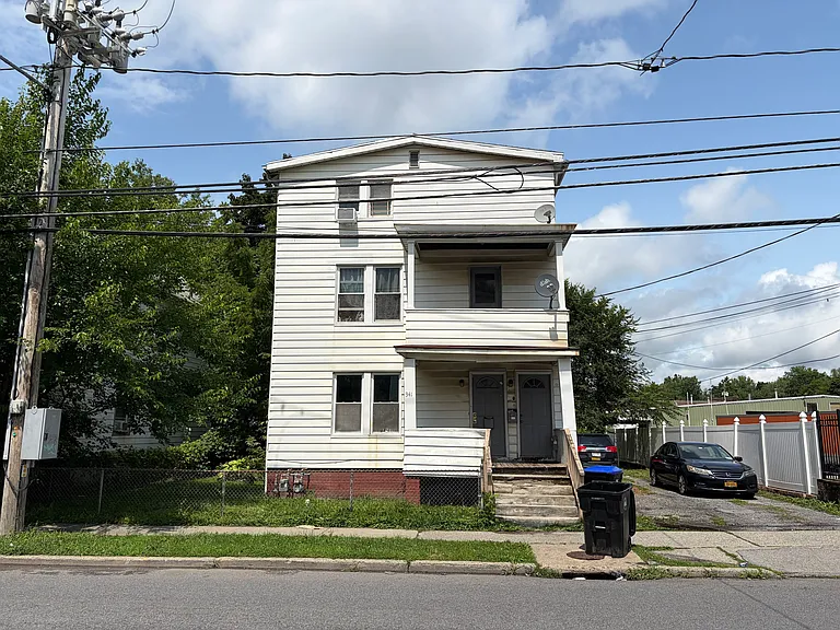 341 Mansion St #1 — Photo 1