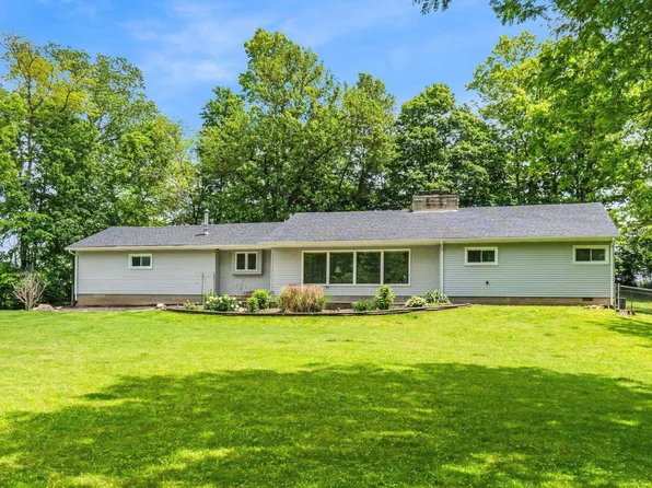 10317 Bass Rd, Fort Wayne, IN 46818