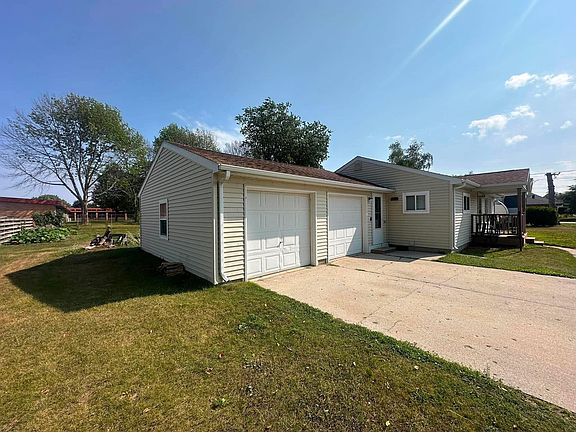 4th image of 2406 34th St