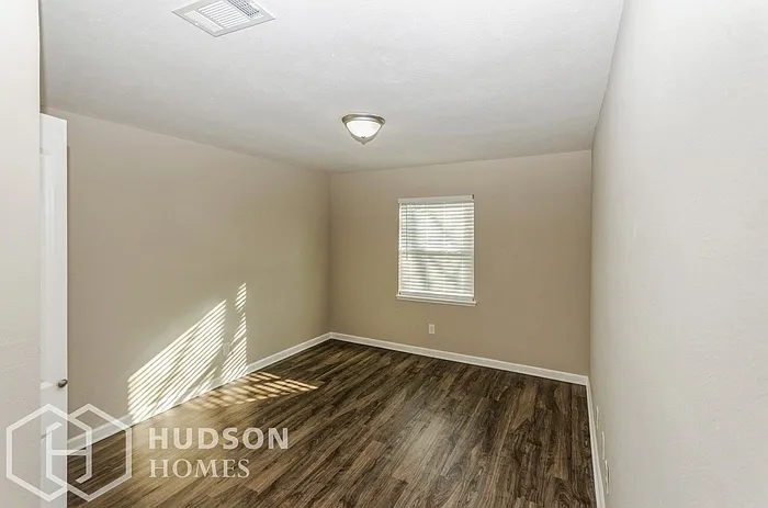 1014 Coffeyville Trl — Photo 8