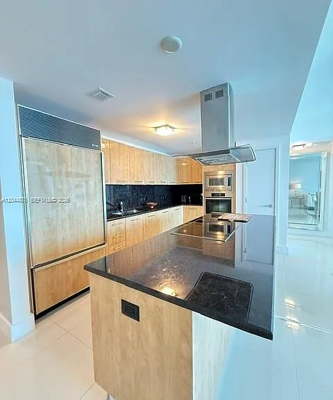 6899 Collins Ave #2201 — Photo 7