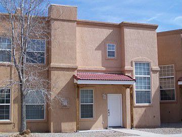 http://www.propertyboss.net/CustomerImages/AMMRE_1205/media/Properties/3905%20Harvest%20Maiden-(PO)/zsmall_3905%20HMW%20007.JPG