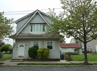612 Division Ave, Carlstadt, NJ 07072
