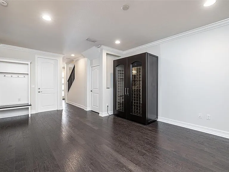 222 S Audubon Ave — Photo 6