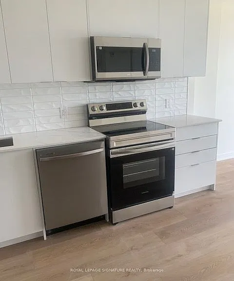 33 Erie Ave #1113 — Photo 6