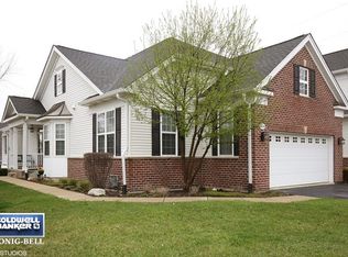 1030 Riviera Dr, Elgin, IL 60124