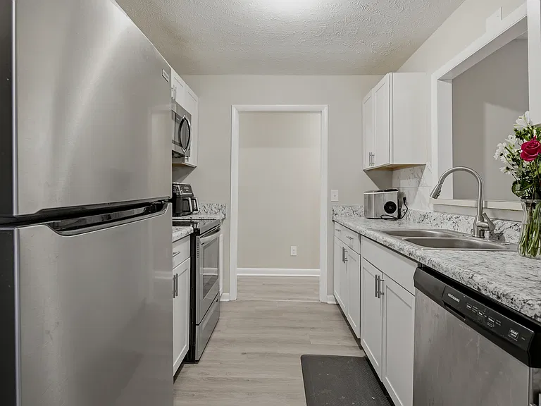 6853 Marlowe Dr — Photo 14