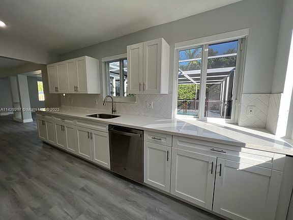 2nd image of 14700 S Spur Dr