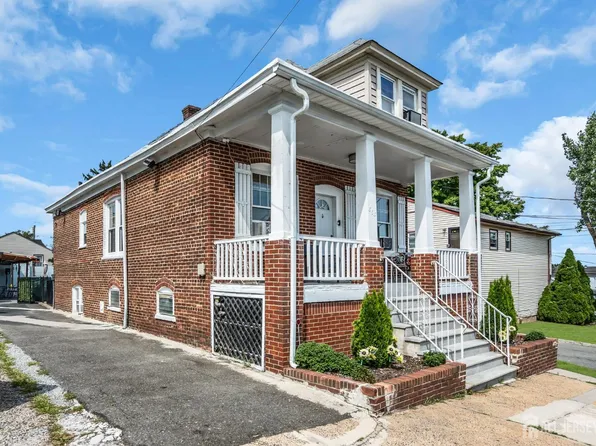 865 Birch St, Perth Amboy, NJ 08861