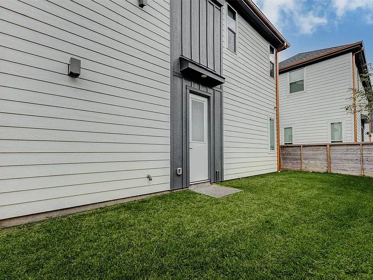 4502 Buck St — Photo 25