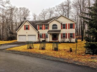 106 Poplar Pl, Tobyhanna, PA 18466