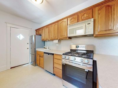 37 Park Vale Ave APT 3, Allston, MA, 02134