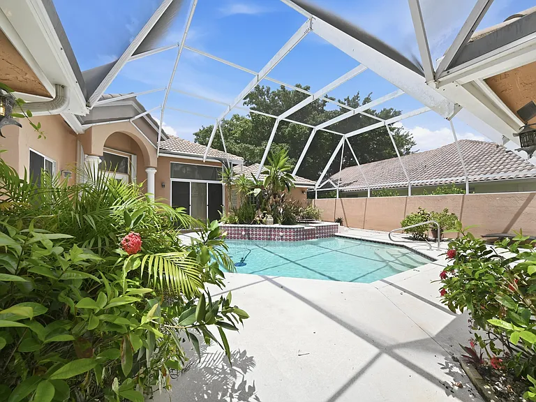 10769 Maple Chase Dr — Photo 8
