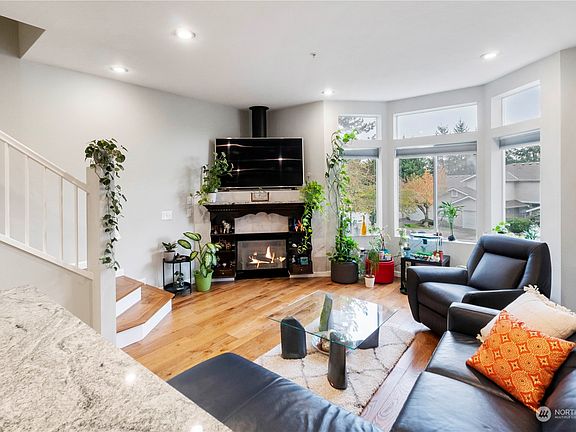 4th image of 2107 NW Pacific Elm Dr #2107