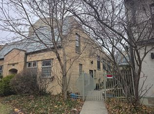 1611 Simpson St #3A, Evanston, IL 60201