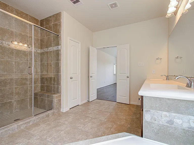 26831 Marble Lakes Dr — Photo 37
