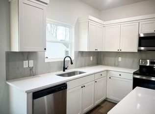 290 Hummingbird Ln, Chesnee, SC 29323