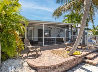 231 10th St, Key Colony Beach, FL 33051