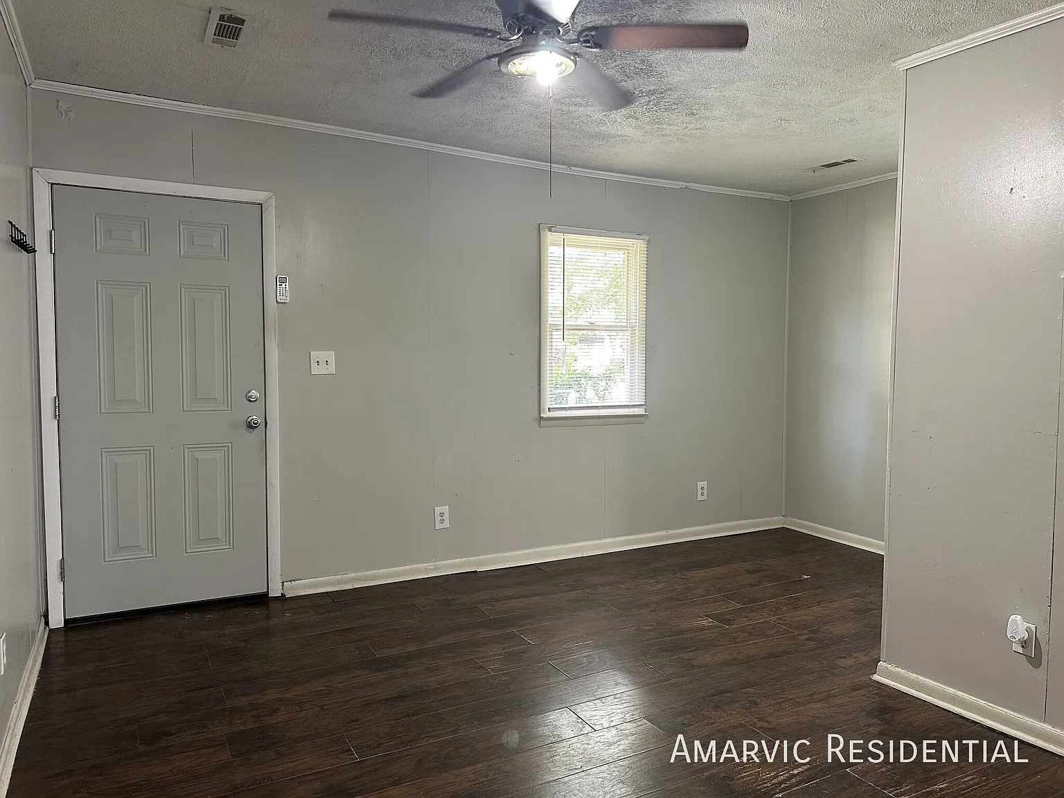 717 Bullock St — Photo 4