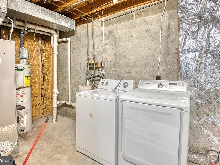 9220 Pinenut Ct — Photo 18