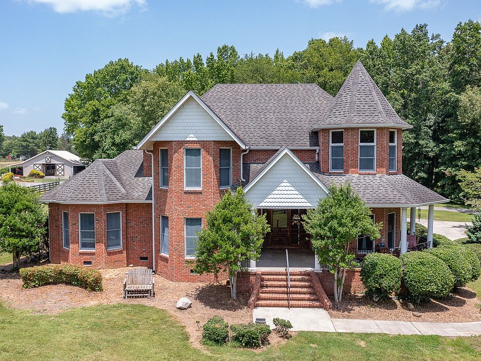 1710 W Lincoln St, Tullahoma, TN 37388 | Zillow