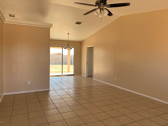 3rd image of 10033 W Arvada Dr