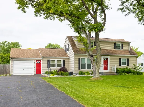 61 Archer Rd, Rochester, NY 14624