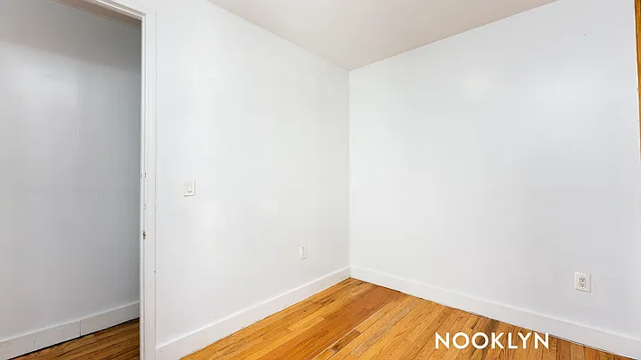 Rented by Nooklyn NYC LLC | media 25