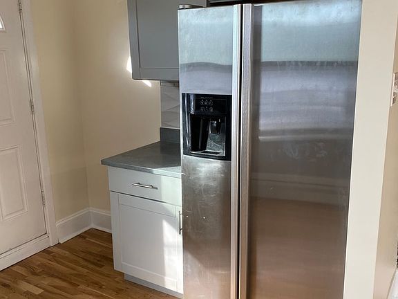 3rd image of 4716 N Kedzie Ave APT 2