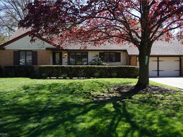 2068 Miami Rd, Euclid, OH 44117