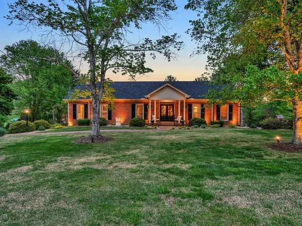 8930 McCrory Ln, Nashville, TN 37221