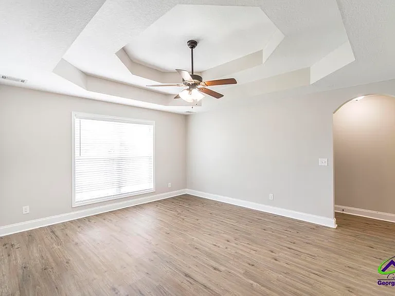 510 Leisure Lake Dr — Photo 9