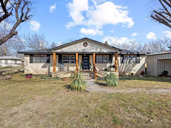 210 Maple Ave, Colbert, OK 74733