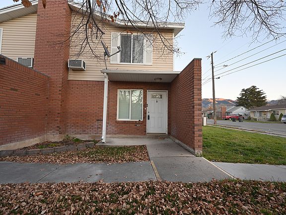 4th image of 285 W 600 N APT 1