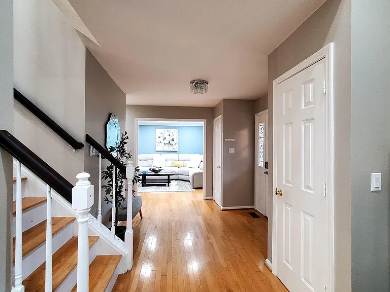 2 closet doors