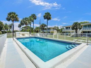 2755 NE 28th Ave APT F2, Lighthouse Pt, FL 33064